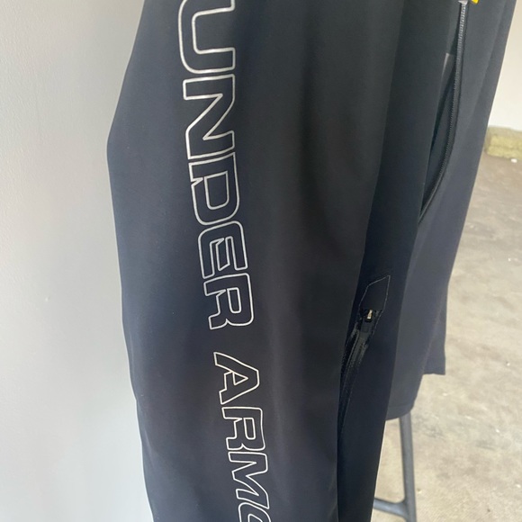 Under Armour WINDBREAKER - Picture 2 of 4